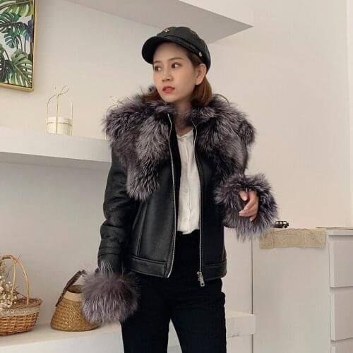 2020 Autumn Winter Fashion Design One piece of Sheep Fur Jacket with Silver Fox Collar and cuffs Sheepskin Coat womens coat