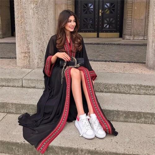 Plus Size Embroidered Summer Beachwear Chiffon Kaftan Beach Woman Tunic Bath Dress Robe plage Swim Wear Cover Up #Q1038