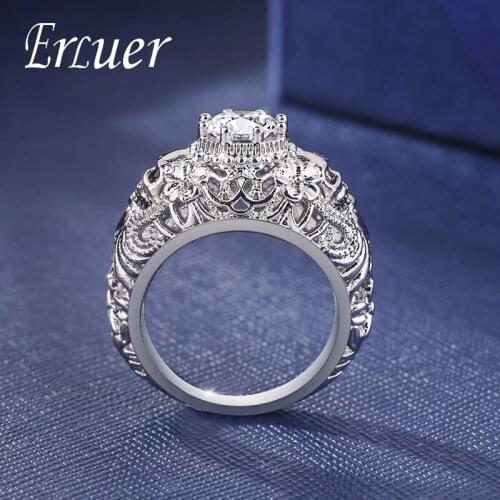 New Design Skull Rings Jewelry Flower Skeleton Hand CZ Crystal European American Punk Style Motor Biker Mens Women Ring