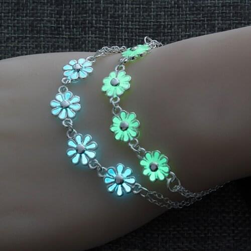 Halloween Bracelet Elegant Chic Jewelry Luminous Daisy Decor Chain Bracelet Wrist Bracelet Floral Flower Luminous Bracelet