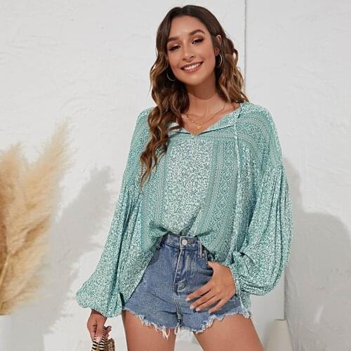 Autumn New Women V-neck Fashion Lace Up Floral T-shirt Top Elegant Puff Sleeve Casual Loose Soft Pullovers Tee Streetwear Female