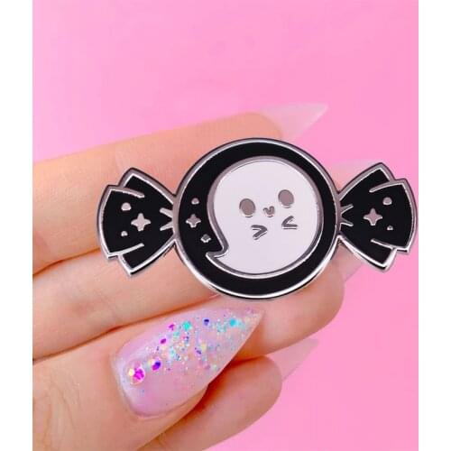 Candy Ghost Enamel Pin Brooch This little ghost doesn't want to scare you, it just makes your life sweeter! (will you allow it?)