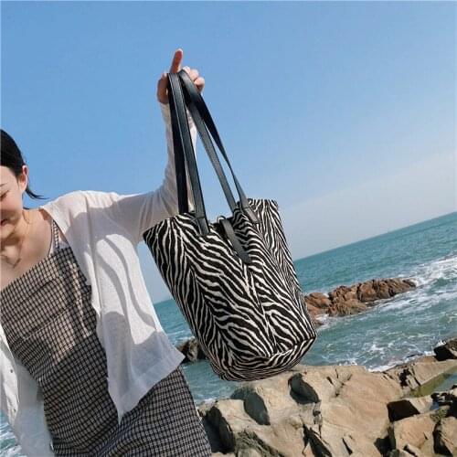 2021 New Design Women Shopping Shoulder Bag Animal Printing Ladies Causal Bucket Tote CX999