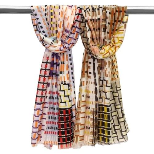 2021 Fashion Newest Geometry Printed Pattern Cotton Voile Scarf Shawls Wraps Hijabs 2Colors 10pcs/lot
