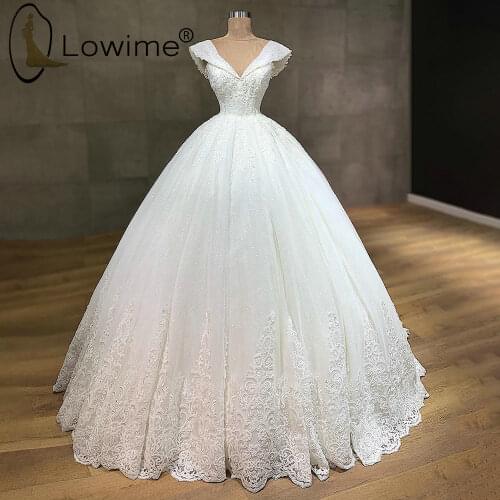 Simple Ball Gown Wedding Dresses Lace Applique Beading Sexy V Neck Sparkly Tulle Bridal Gowns Custom Made