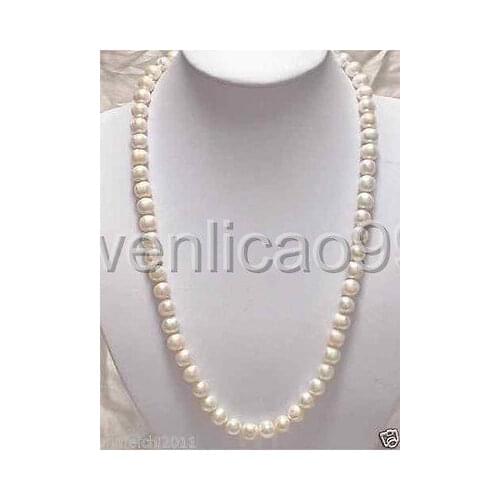 Beautiful! 8-9mm White Akoya Cultured Pearl Necklace 18"