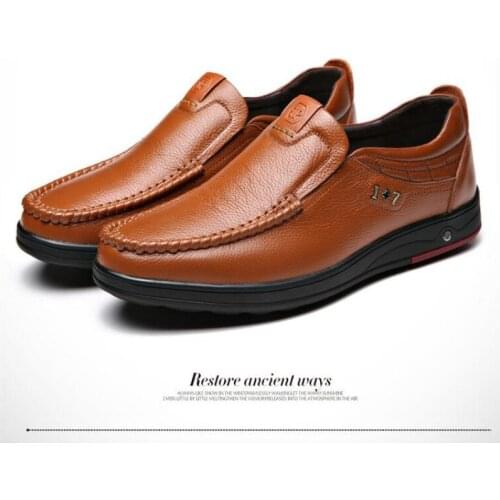 Newly Mens Genuine Leather Shoes Head Leather Soft Anti-slip Driving Shoes Men Spring Leather Shoes Size 38-47