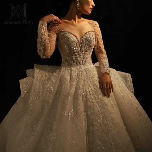 Robe blanche Long Sleeve Lace Applique Crystal Pleat Wedding Dress