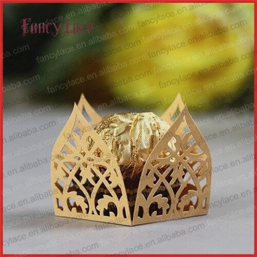 60pcs Hollow Out Chocolate Mini Cupcake Wrappers Packing Cupcake Liners for Family Party Decorations Supplies