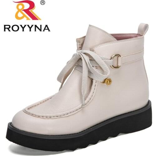 ROYYNA 2021 New Designers Classics Ankle Boots Women White High Top Booties Ladies British Wind Boots Female Winter Flat Shoes