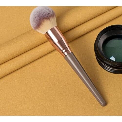 Makeup tools big blush brush plastic handle aluminum tube man-made fiber
