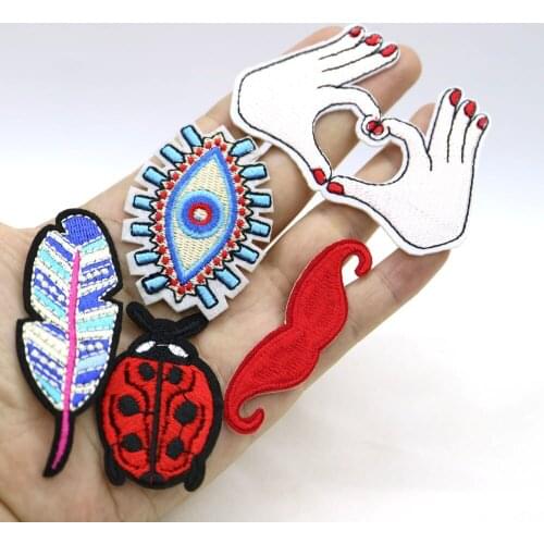5pcs/set cute embroidery patches for clothing Iron on parches for clothing Sewing badge applique parches