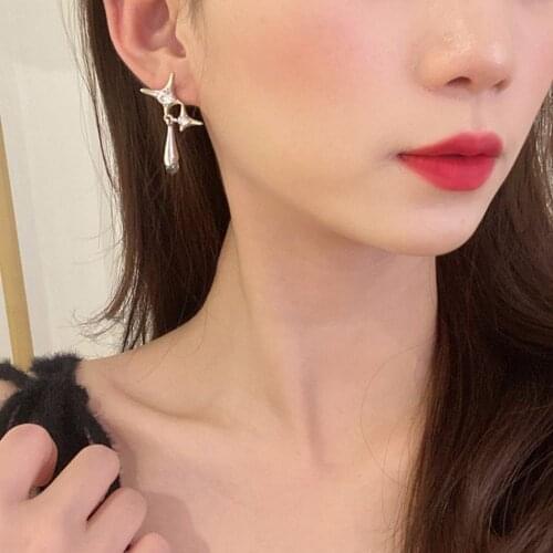 Water drop earrings tide niche design sense diamond star earrings female temperament elegant dangle earrings