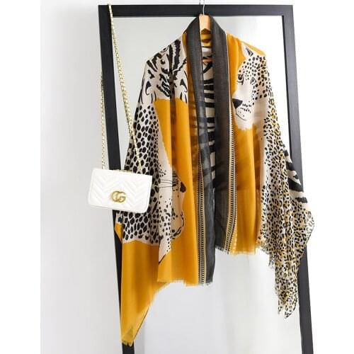 2020 Winter Women Cotton Linen Leopard Scarf Pashmina Shawls And Wraps Female Foulard Hijab Wool Stoles Scarves Bandana Cachecol