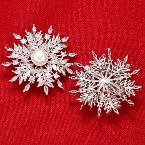 ZHUKOU High Quality 43x44mm fashion snow crystal pearl brooch for skirt clothes bag Brooch Pins Accessories model:VX5
