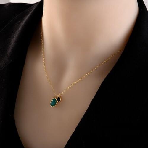 316L stainless steel Europe and America simple minority retro high sense of green ghost necklace light luxury collarbone chain