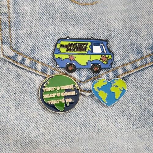 YIMUBA Wanderlust Global World Map Enamel Pin Blue Green Tour Bus Heart Earth Travel Adventure Theme Collar Pins Outdoor Badges
