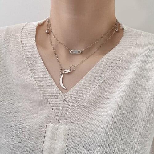 VSnow Japanese Double-Layer Moon Geometrical Pendant Necklace for Women Textured Silver Color Pig Nose Metallic Necklace Jewelry