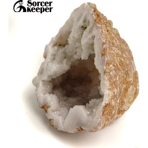 Natural Agates Geode Crystal Hole Mineral Specimen Contains Clean Crystal Clusters of Very Beautiful Small Stone BD925