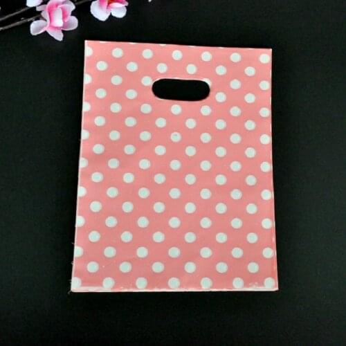 Free Shipping Pink with Small White Dot Printed Plastic Bags 15x20cm 100pcs with Handle Packaging Jewelry Bags Plastic Pouches