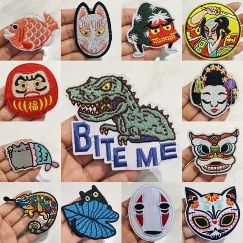 Wholesale 10pcs Japan Harajuku Anime Embroidered Iron on Patch No Face Man Handmade Diy Sew on Patch Clothes Appliques