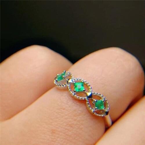 Natural emerald ring 925 silver ladies ring luxurious atmosphere dignified and elegant