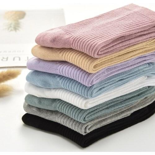 5 pairs exquisite socks women Pure cotton cute socks high socks woman winter Thick warm High socks womens socks black white