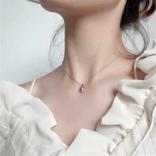 HUANZHI 2020 New Niche French Simple Water Drop Peas Gold Clavicle Chain Necklace For Women Girls Party Jewelry Gifts