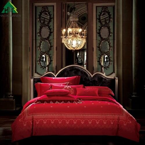Red Fabric Delicate Baroque 4Pieces Yarn Dyed Jacquard Bedding Sets BedLinens King Size Duvet Cover Set Pillowcase Bedsheet