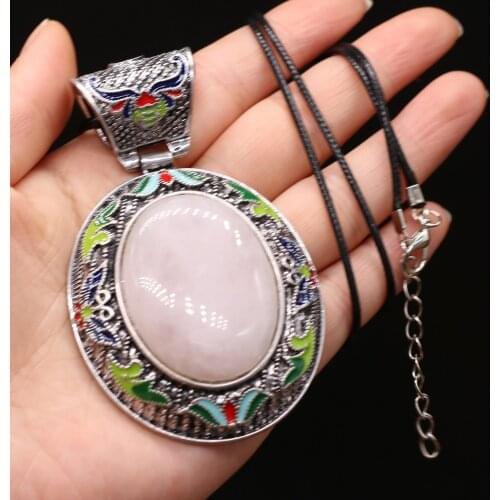 Elliptical Natural Mother of Pearl Shell Pendant Necklace Vintage Ethnic Rose Pink Quartz Charms Necklaces for Women Jewelry