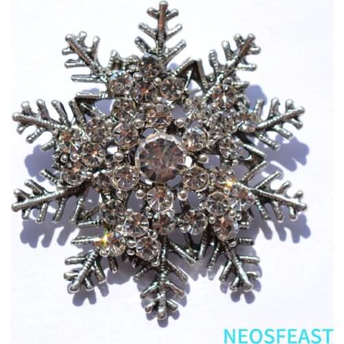 Elegant Snowflake Brooches for Women Rhinestone Pin Anti Silver Color Lady Gift Wedding Dress Garments Accessory Fashion Jewelry