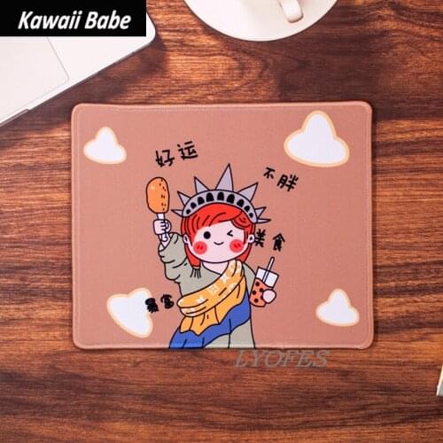 Cute Mouse Pad Deskpad 21*26cm*3 Kawaii Mouse Pad Gaming Wrinting Cute Desk Mats for Office Home PC Computer Keyboard Protector