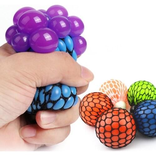 Random color Reliever Squeeze Toys Mesh Ball Grape Squeeze Toy Child Adult Hand to Knead Novelty Sensory Fruity Play Toys