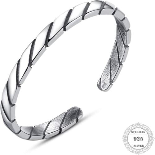 Genuine 925 Sterling Silver Retro Pattern Womens Wedding Ring Minimalist Thin Circle Gem Resizable Rings Jewelry Hot Sale