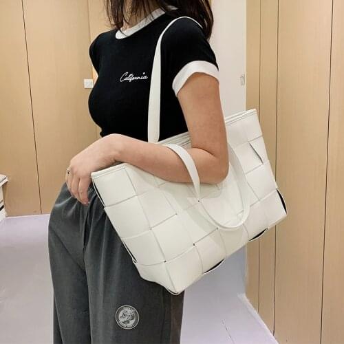Big Weave Tote Bags for Women Summer White Shoulder Bags Ladies Large Capacity Shopping Handbags Soft Pu Leather Womens Bag Sac