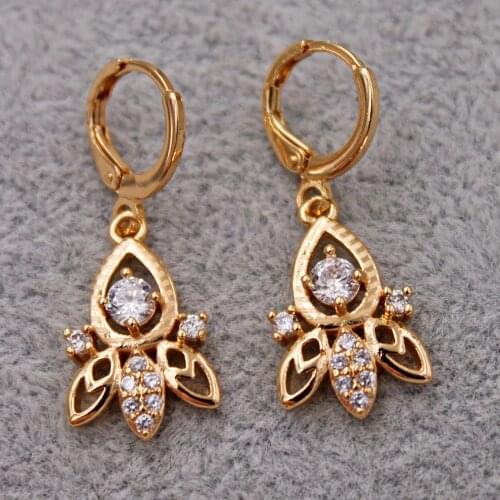 Fashion Gold dangle drop earring Gold Earrings for Womens earrings white stone dangle Earring Jewelry for Party Wedding Gift