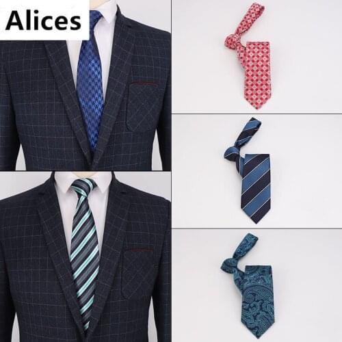 Men Fashion Style 8cm Necktie Skinny Scrawl Dot Stripe Green Tie for Man Designer Plaid Necktie Casu Party Formal Bow Knot Ties