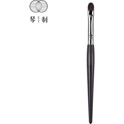 QINZHI Professional Handmade Make Up Brush G053 Medium Eye Shadow Brush Soft Blue Squirrel Hair Makeup Brushes