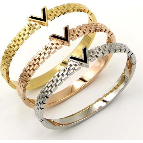 Looker Rigid Bracelets