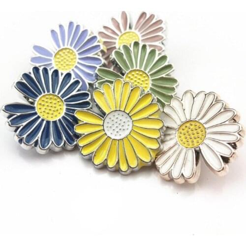100 pieces 20mm 25 mm high quality flower plastic buttons same gap small daisy buttons for irregular womens coat suit sewing on