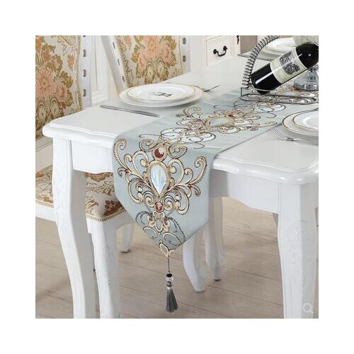 European Table Runner Cloth Fashion Luxury Upscale Neoclassical Table Runner Wedding Decoration Tablecloth Embroidered