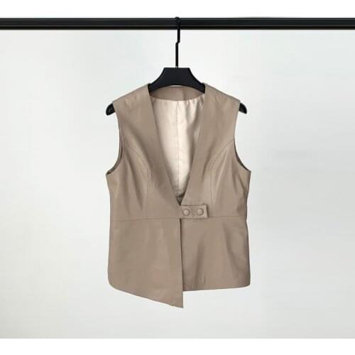 2021 Spring New Leather Waistcoat Leather Jacket Women Short Two-button Sheepskin Waistcoat V-neck Waistcoat Sheepskin Collar