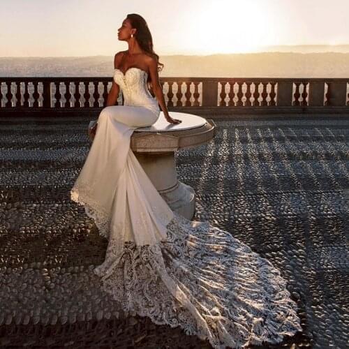 Beach Mermaid Wedding Dresses Vintage Lace Sweetheart Neck Bridal Gowns African Satin Bohemian Royal Train Vestido De Novia 2021