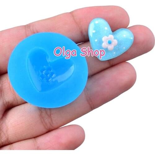 PYL087 16.7mm x 20.2mm Heart-shaped Silicone Mold Fondant Cake Decoration Candy Resin Clay Earrings Necklace Craft Soap Candle