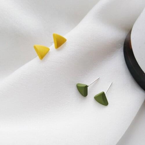 Creative Simple Triangular Geometric Earrings Charming Female Green Yellow Stud Earrings Fashion Girl Party Jewelry