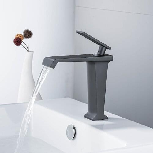 Basin Mixer Faucet Black Brass Bathroom Sink Faucets Single Hole Gold Faucet Basin Taps Deck Vintage Wash Hot and Cold Mixer Tap