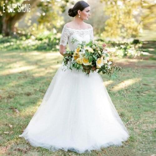 E JUE SHUNG White Country Wedding Dresses Off the Shoulder Short Sleeves Button Back Lace Wedding Gowns Tulle vestido de noiva