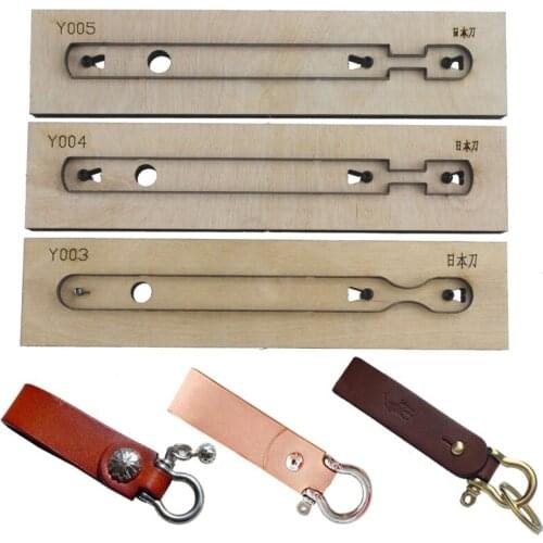 Horseshoe Buckle Keychain Handmade Leather Knife Mold