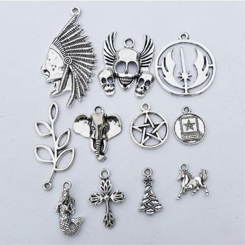 Azenthyst Women's Medallions