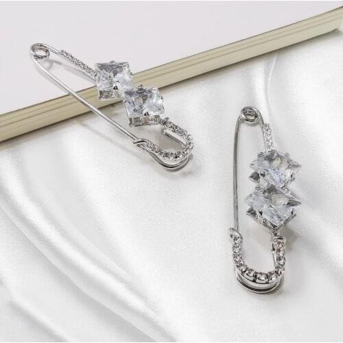 1pcs Fashion Rhinestone Buckle Pin Cute Decorative Buckle for Women Cardigan Scarf Hat Clothes Bag Shoes DIY Finding Accessories